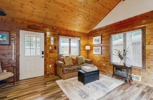 Woods Bay House | Moose Chalet