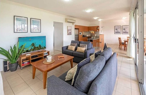 Hamilton Island House | Oasis 1 Hamilton Island - 2 bedroom apartment with golf buggy and transfers