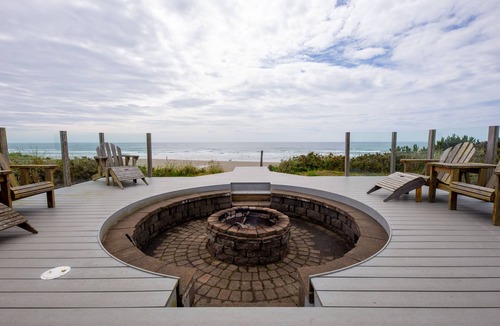 Newport House | Ocean Front Home in the Heart of Newport