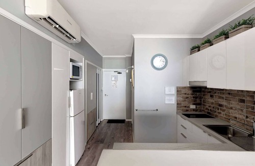 Airlie Beach Apartment | Ocean View 16A Studio Pool & Spa Wi-Fi