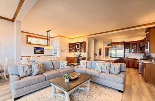 Seaside House | Oceanfront Home with 4 Suites