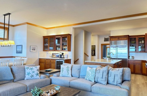 Seaside House | Oceanfront Home with 4 Suites