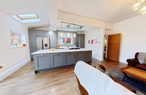 Scarborough Cottage | Peasholm Place - a cottage that sleeps 8 guests in 5 bedrooms