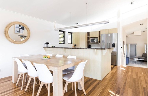 Noosa Heads House | POOL - JETTY - PRIVATE BEACH