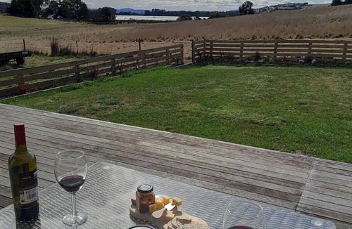 Clifton Beach Cottage | Private Getaway Close to Clifton Beach