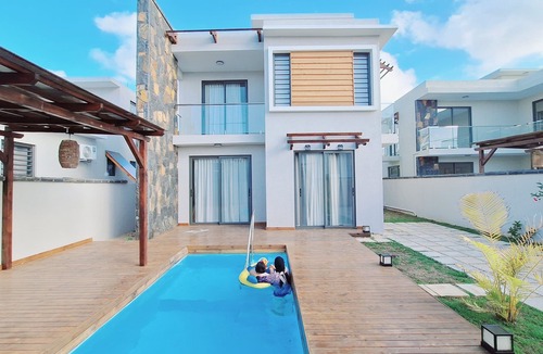 Pereybere Villa | Private villa in pereybere 4 bedroom and 4 bathroom with private pool