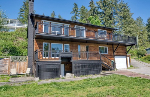Halfmoon Bay House | Private Waterfront Home in Halfmoon Bay