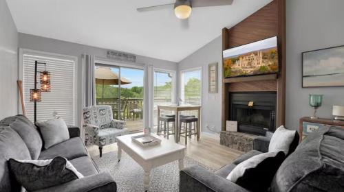 Village of Four Seasons House | REFLECTIONS 2BD2BABalconyPoolsHottub-4PP