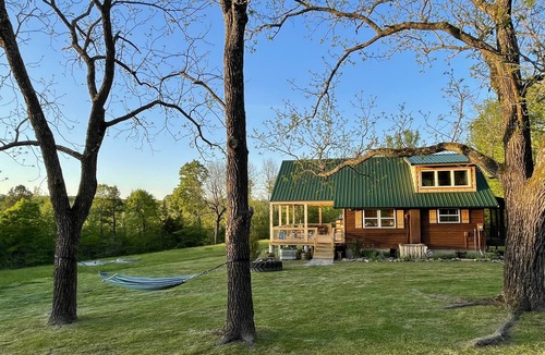 Saint Joe Cabin | Ridge Top Cabin minutes away from Buffalo National River with privacy and views.