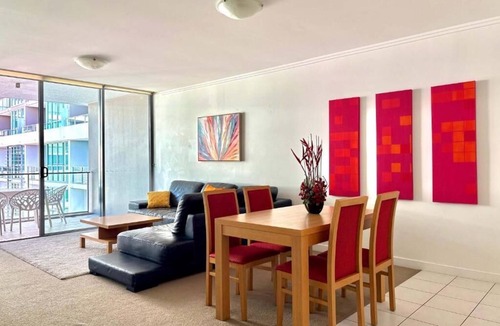 Broadbeach Waters Apartment | Riverfront Heated Pool, Gym, Sauna Steps to Casino