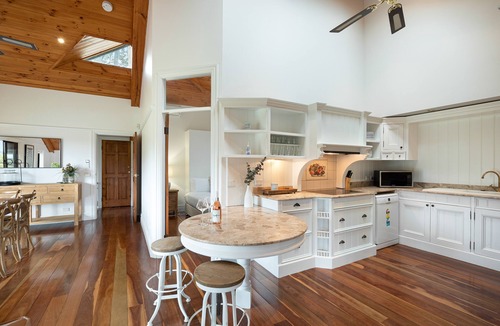 Pokolbin House | Rustic charm amongst the vines in Pokolbin