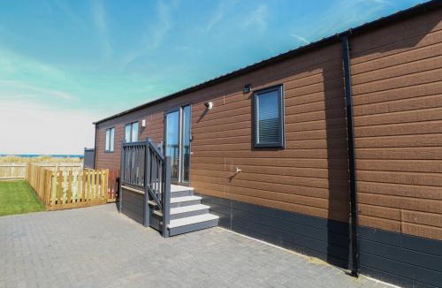 Bacton House | Sand & Serenity