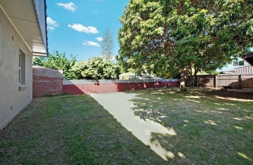 Scarborough House | Scarborough Stays - Sleeps 8 by the Beachside