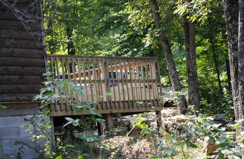 Harrison Cabin | Secluded Mountain Cabin on 50 acres, 5 miles to Buffalo River