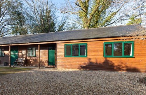 Burley Cabin | Secluded Stables With Parking in Grounds of Home in the Heart of the new Forest