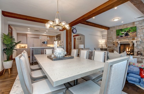 Empire Pass Condo | Ski-In/Ski-Out Luxury Condo - Fitness center, hot tub, patio, BBQ + Fireplace!