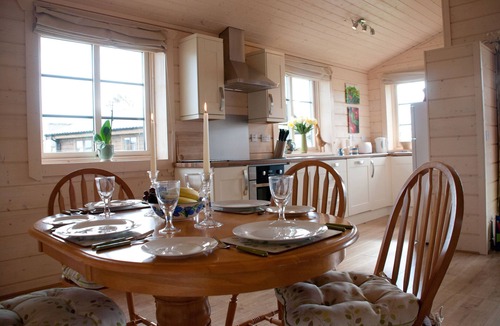 Kirkbean Cottage | Skylark Lodge - a log chalet that sleeps 4 guests in 2 bedrooms