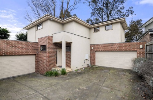 Doncaster House | Spacious 3-Bed by Nature Reserve and Shops