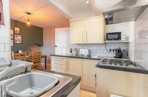 Tatenhill House | Spacious 3bed with Free Parking Near NEC&BHX Airport