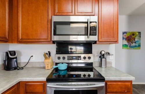 Pflugerville House | Spacious 7BR Getaway with Pool, Hot Tub & Arcades