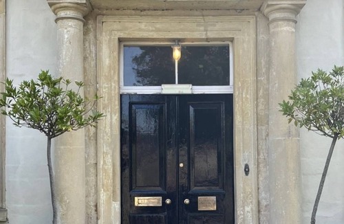 East Horrington House | Spacious Georgian manor house in quaint village
