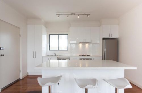 St Kilda Apartment | St Kilda absolute beachfront views