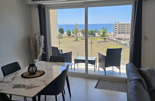 Barrio Santa Lucia Apartment | Stunning new beachfront condo 9th floor ocean view