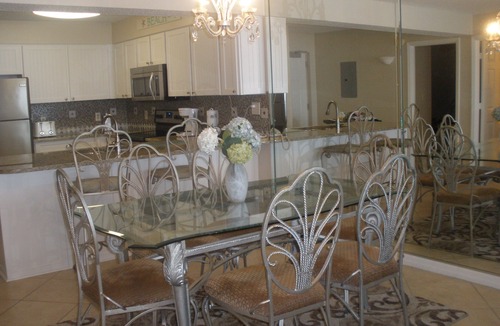 Destin Condo | SUGAR WHITE SAND! RIGHT ON THE BEACH! GREAT VIEWS! FAMILY FUN! #1815 DESTIN