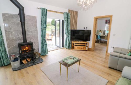 Astwood Bank House | The Barn