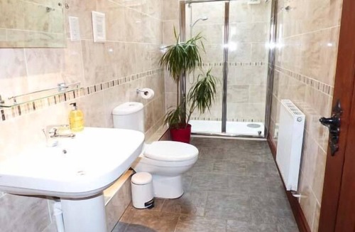 Kexby Cottage | THE BARN IVY COTTAGE, family friendly, with a garden in York