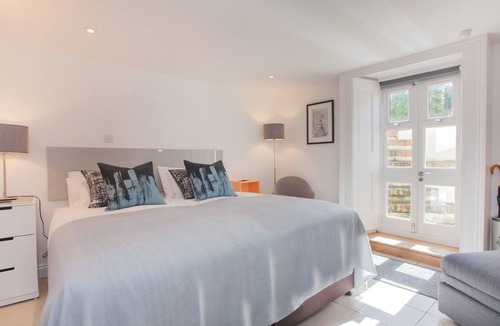 Bath Apartment | The Design Studio