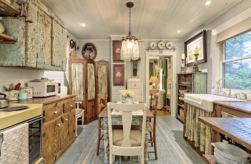 Clayton House | The Garden Cottage – A Storybook Retreat in the North Georgia Mountains