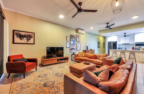 Stuart Park Apartment | The Skyline Lookout | 2 BD Apt