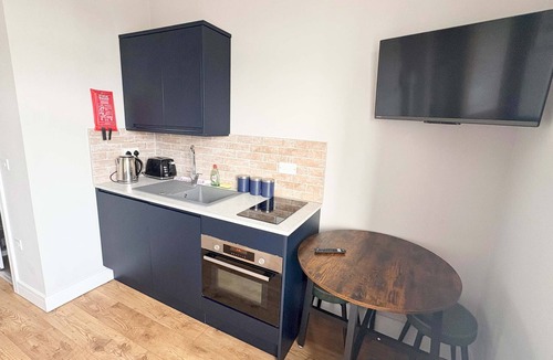 Bradley Stoke Apartment | The Willow - Flat 10
