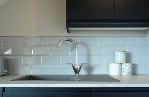 Bradley Stoke Apartment | The Willow - Studio 15