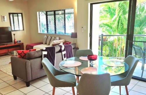 Port Douglas Apartment | TROPICAL DELIGHTS @ BAY VILLAS APT 26A