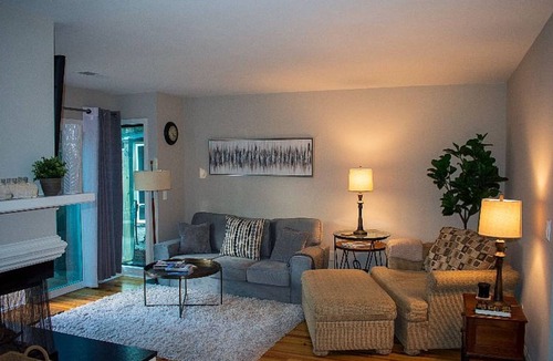 Snee Farm Condo | Updated Condo centrally located