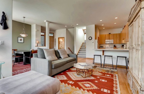 Vail Condo | Views, Bright Spacious Vail Villa, SAV4B