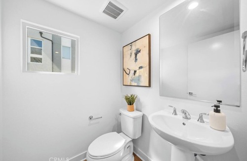 Garden Grove House | Walking distance to Disneyland! Goofy's gorgeous 3 bedroom home