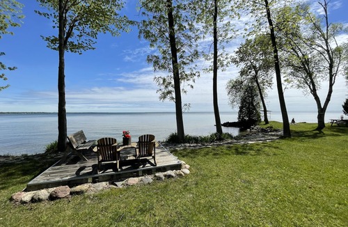 Ramara Cottage | Waterfront & Pvt Beach 120’Shoreline: SHALLOW/Sandy: Perfect for Little Kids!