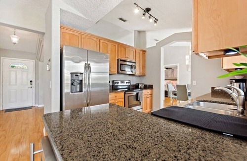 Sunridge Woods Villa | Waterview 3 bed in Sunridge Woods