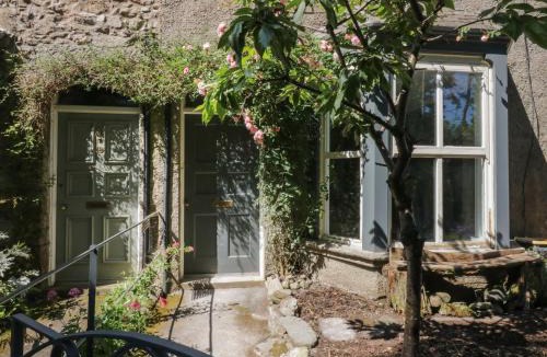 Silverdale House | Willow Cottage