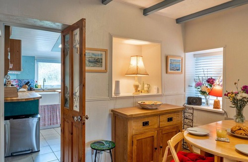 St. Dennis House | Wonderful villa for 4 guests with WIFI and pets allowed