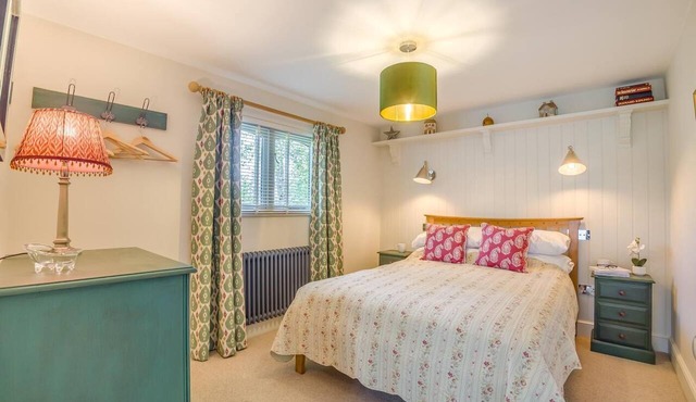 1 Bed in Old Wives Lees (oc-a32024)