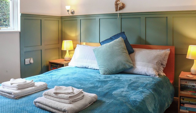 1 bedroom accommodation in Gloucester