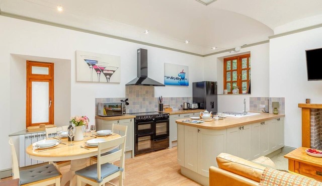 2 Bed in Lynton (oc-orange)