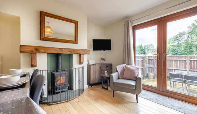 2 Bed in Nr. Newby Bridge (oc-ld168)