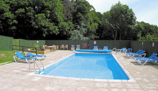 2 bedroom accommodation in Cheriton Bishop