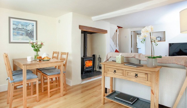 2 bedroom accommodation in Ottery St Mary