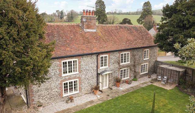2 bedroom accommodation in Singleton, near Midhurst